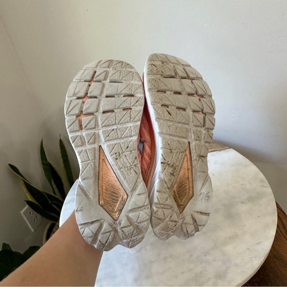 HOKA Mach 5 Runners Camellia/Peach Parfait size 5 - Picture 7 of 8